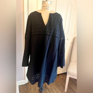 COPY - Beautiful black Vineyard Vines ladies dress with under slip